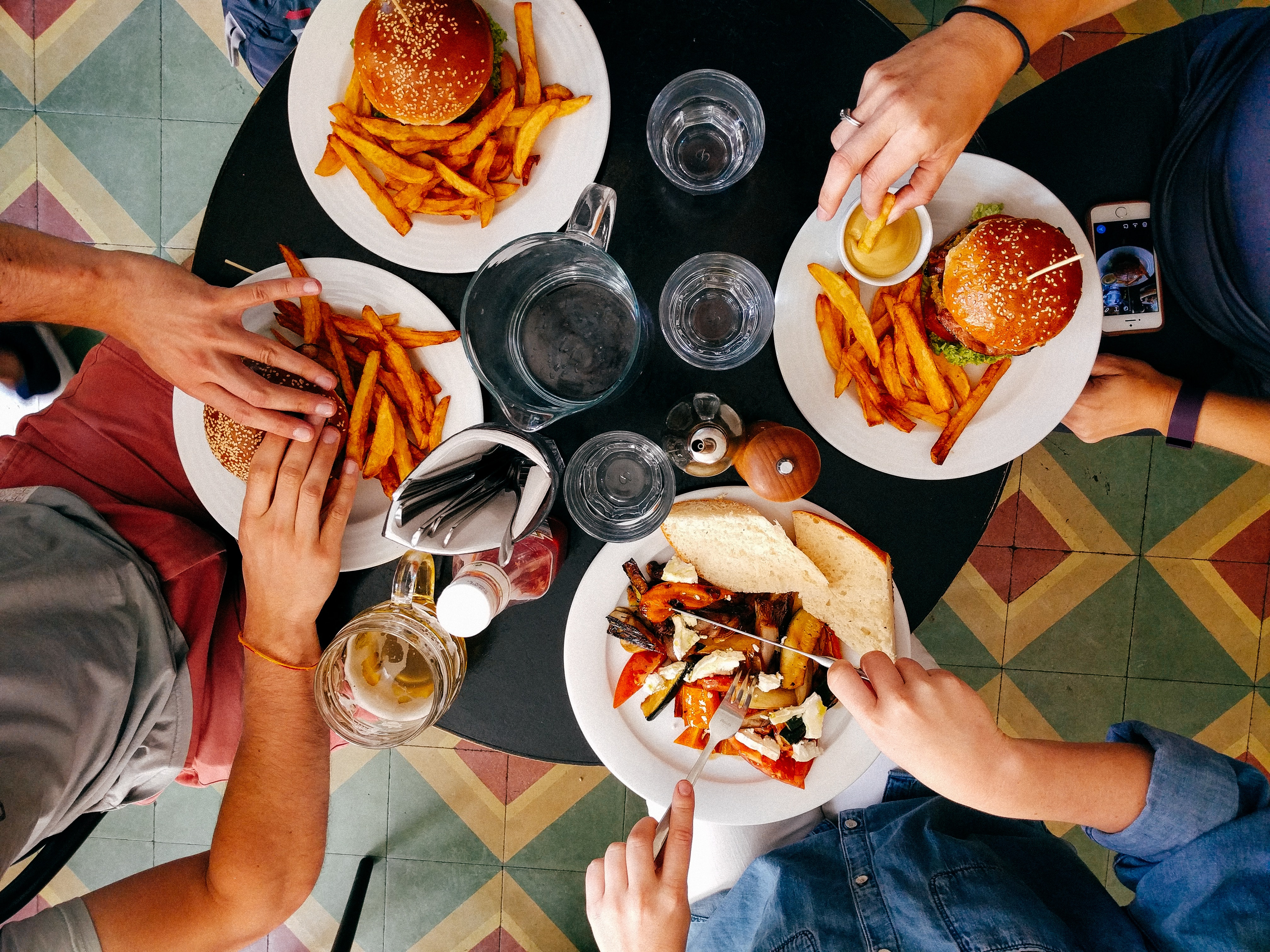 KOLIKO UGLJENIH HIDRATA TREBA DA UNOSIMO? Nutricionista otkriva kako da se ne ugojimo