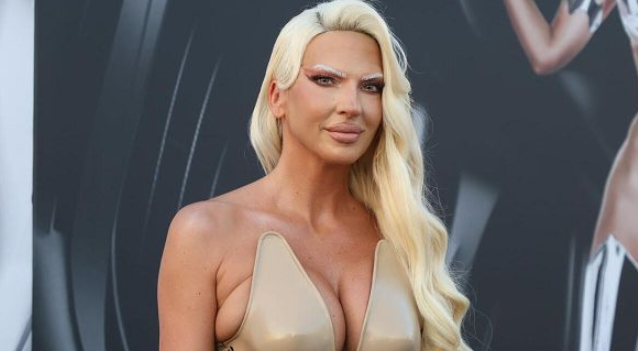 Ime koje mnogi kucaju: Jelena Karleuša najtraženija žena na društvenim mrežama