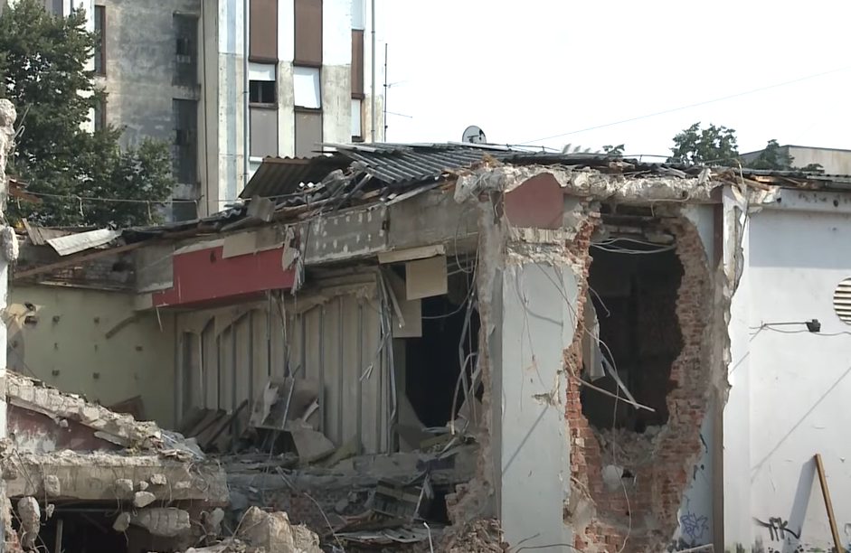 ODRŽAN KOLEGIJUM U GRADSKOJ UPRAVI Prostor nekadašnjeg kina "Kozara" ustupljen Narodnom pozorištu