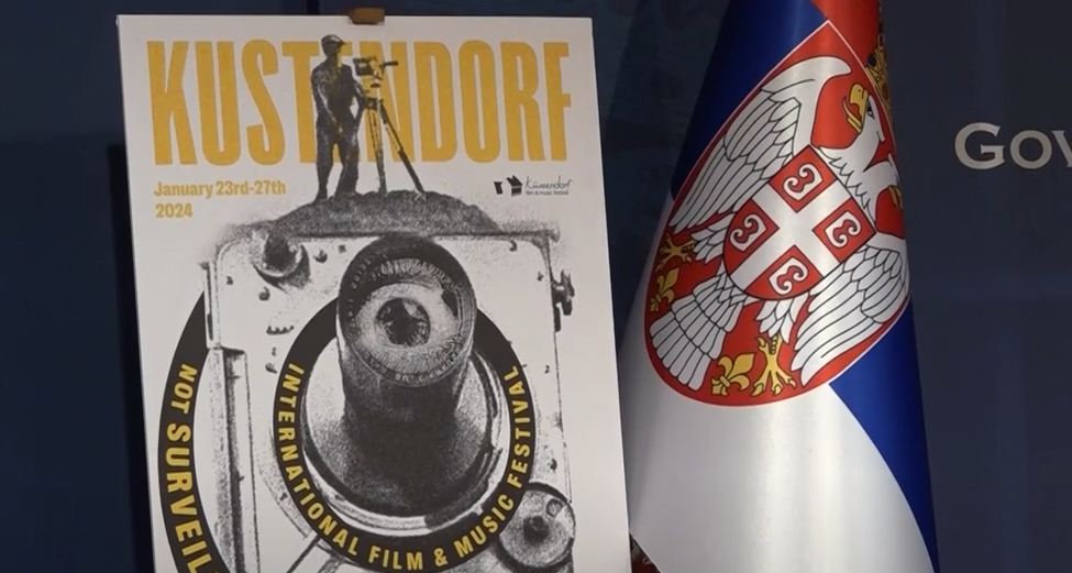 Zlatno jaje Gorobčuku i filmu "Ljubičasta zemlja"