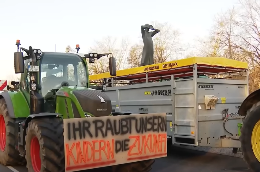 "NEMA PIVA BEZ FARMERA" Poljoprivrednici i dalje blokiraju ceste širom Njemačke