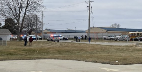 HOROR U AMERICI Pucnjava u srednjoj školi, ima žrtava (FOTO/VIDEO)