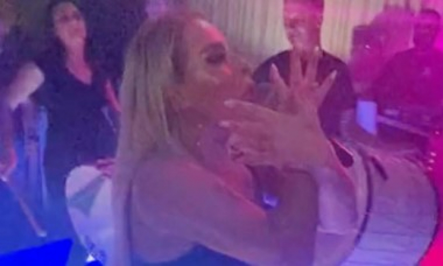 (FOTO) SELMA BAJRAMI UDARILA NA ĐOKOVIĆA! Bez stida i srama u svoj skandal umiješala Noleta, pa spomenula i Ritu Oru