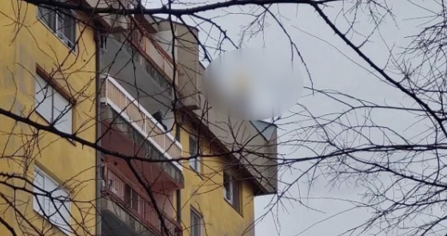 TRAGEDIJA U SUBOTICI Mladić skočio sa vrha zgrade