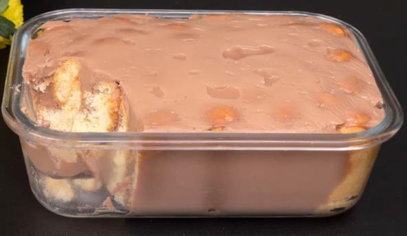 GOTOV ZA 10 MINUTA Kolač sa piškotama i nutelom koji uspijeva svima 