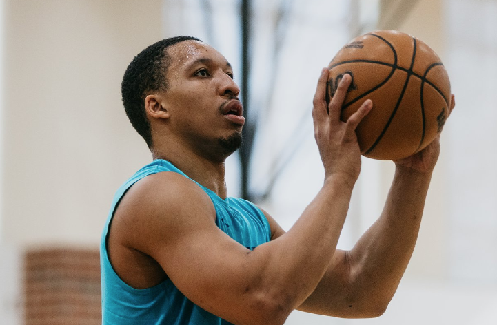 (FOTO) PROCURILA GOLA SLIKA Skandal trese NBA