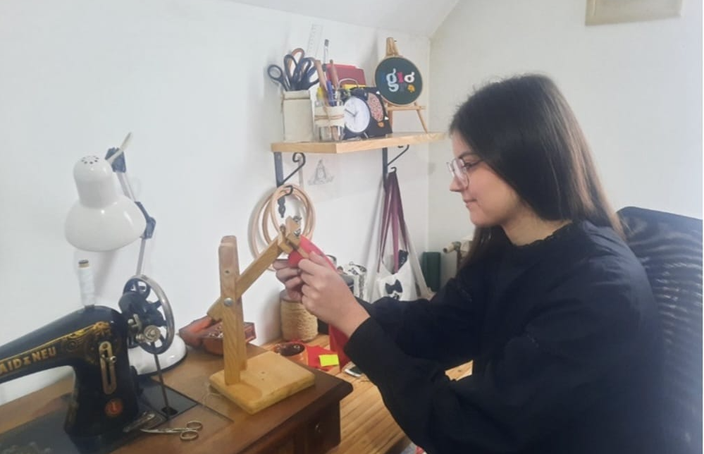 VJEŠTE RUKE MLADE DJEVOJKE Kreativne rukotvorine vezilje Marije Đokić iz Ugljevika