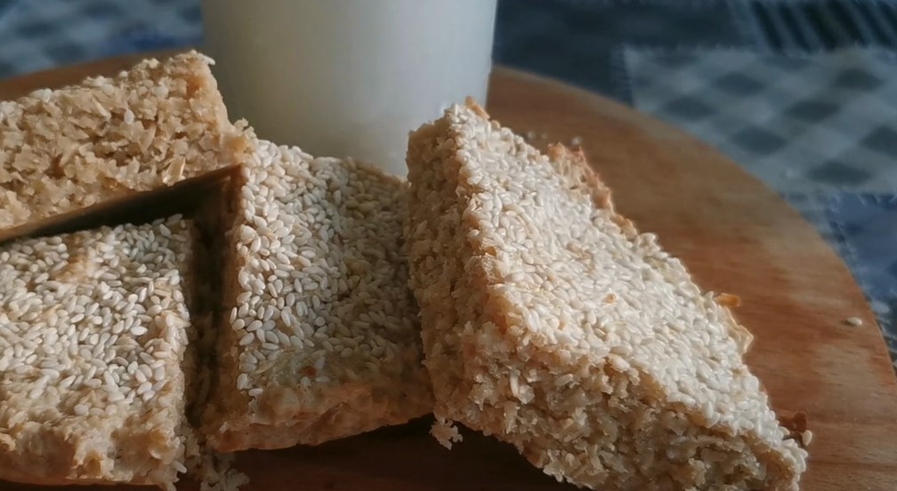 SAVRŠEN IZBOR AKO VOLITE PECIVO, A ŽELITE DA SMRŠATE Recept za fitnes burek koji se jede i kad ste na dijeti