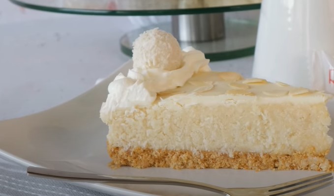 SLASNA RAFAELO TORTA Poslije prvog zalogaja zavoljeće je i oni koji nisu fanovi kokosa