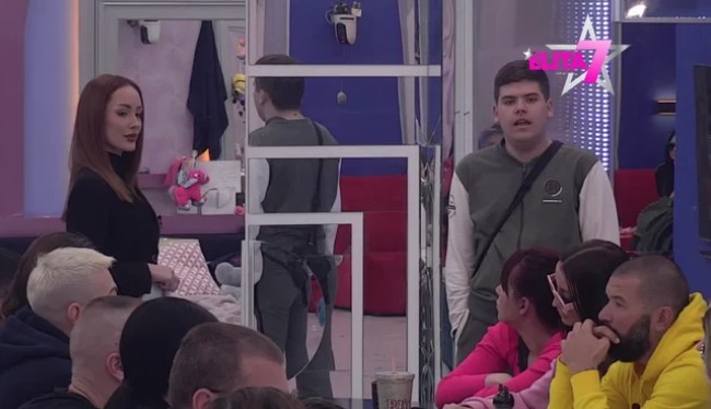 PALE MASKE! Uroš opleo po Aneli, a onda iznio ko mu je prijatelj, pa joj poručio: Prodala me je za sitno! (VIDEO)