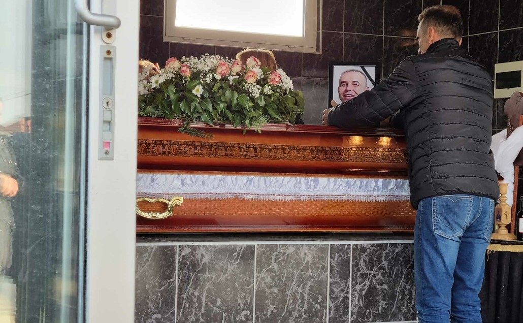 KOD KOGA SU "ZAVRŠILA" DJECA KOBNOG DANA? Novi šokantan detalj ubistva Kulišića u Doboju! Izvor ALOonline strahuje za dobrobit najmlađe kćerke: Nadam se da nisu bile kod tetke koja je nabavljala lijekove