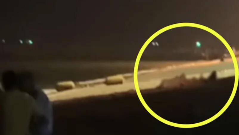 (VIDEO) KOMENTARI PREPLAVILI MREŽE Par uhvaćen u vreloj akciji, ne mare što ih snimaju