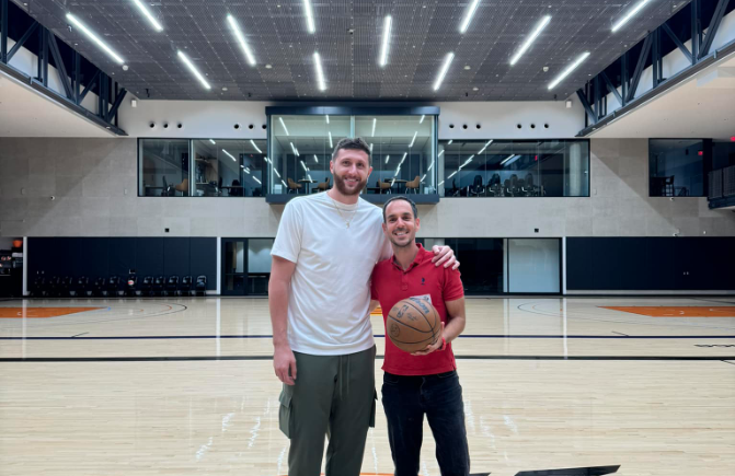 (FOTO) "JEDAN SAN OSTVAREN" Nurkić priredio doček za pamćenje Banjalučaninu