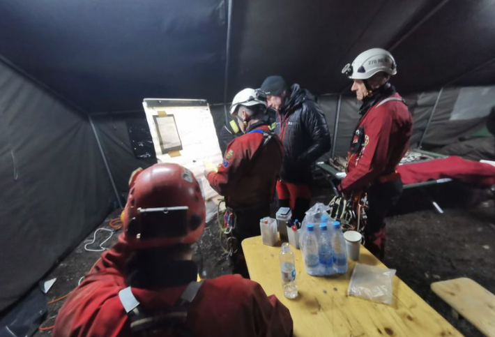 DRAMA SA SREĆNIM ZAVRŠETKOM Spasen povrijeđeni speleolog iz pećine u Sloveniji