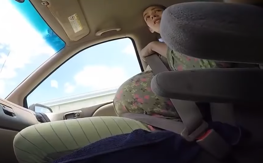 "NE ZNAM JA TO, OTKINUĆU JOJ GLAVU" Auto-mehaničar Marko je heroj, porodio suprugu u kolima