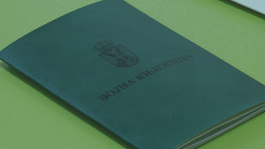 NE TRPE AUTORITET, ZAVISNI OD INTERNETA Kako će generacija Z preživjeti vojni rok?