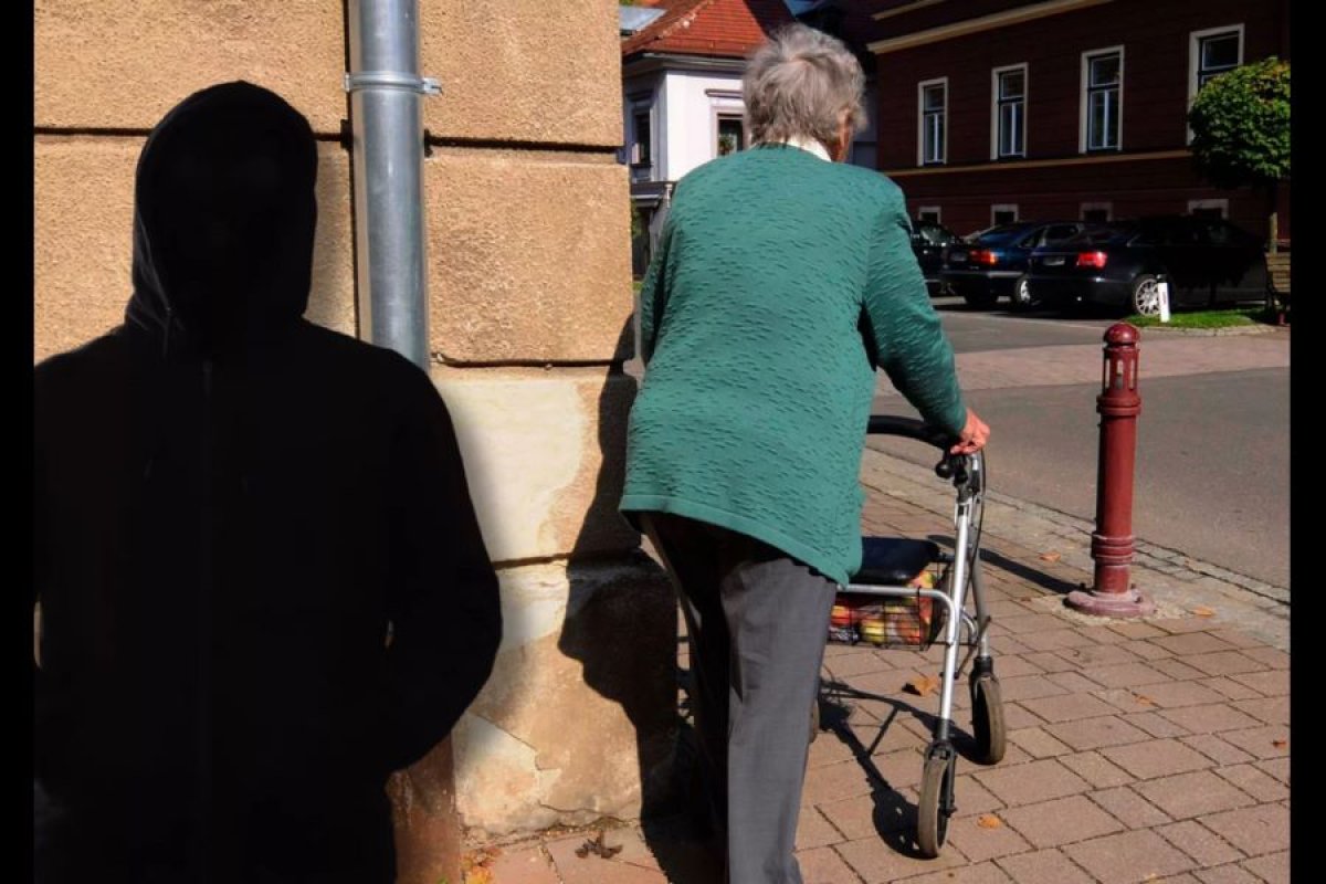 DŽEPAROŠI IZ BiH HARAJU NJEMAČKOM Lopovi za samo par sati napali tri penzionera