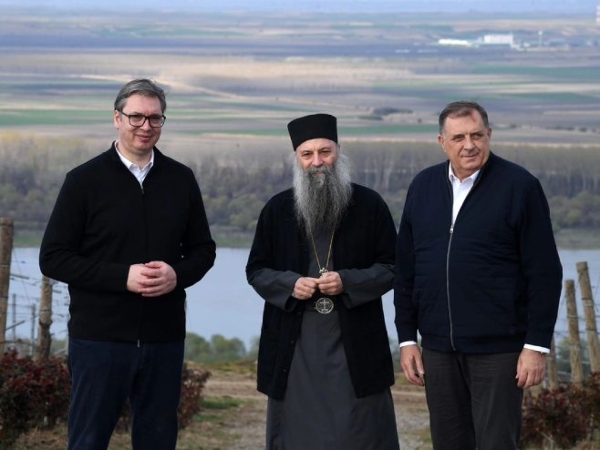 (FOTO) "ЈEDAN OD NAJZNAČAJNIJIH SASTANAKA" Vučić sa Dodikom i patrijarhom Porfirijem