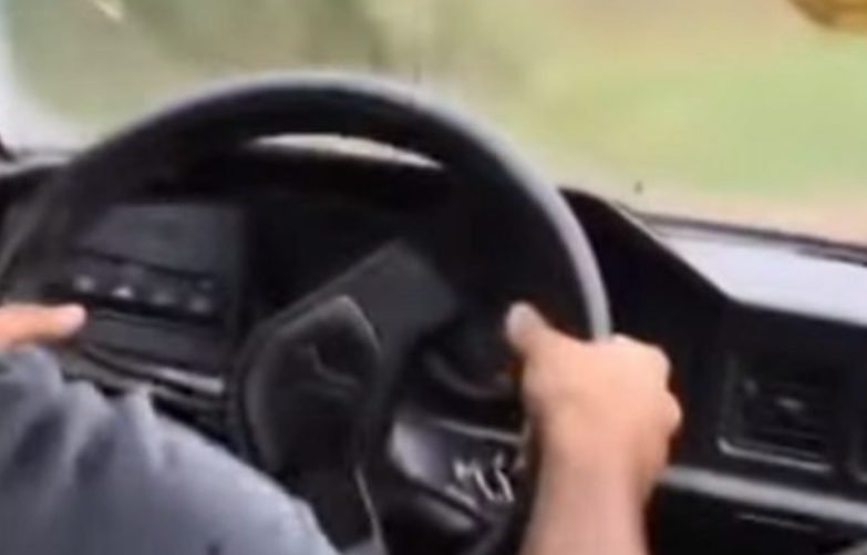 (VIDEO) SAMO U BiH! Mladić krenuo na posao, a završio u rupi dubokoj pet metara