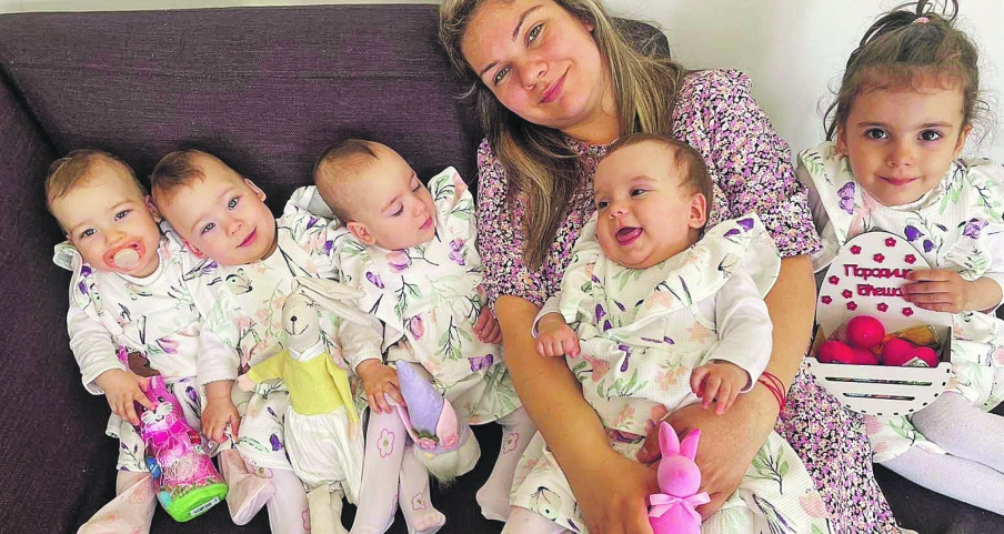 (FOTO) "SVE JE DOBRO PROŠLO" Sestre Iris, Inda i Irina iz čuvenih četvorki prošle prvu transplantaciju