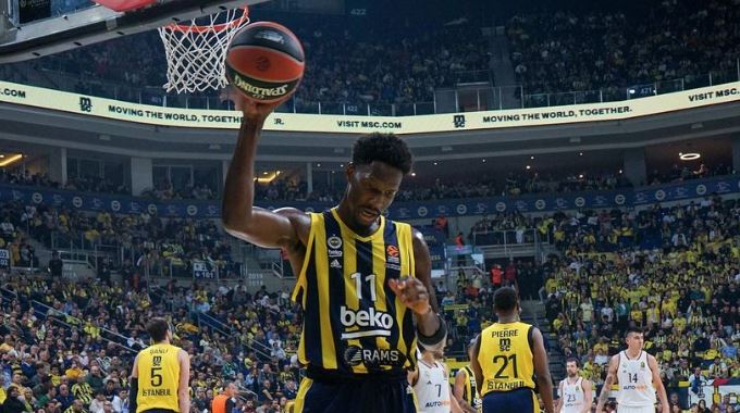 ISPISAO ISTORIJU Zvijezda Fenerbahčea postigao 50 poena i oborio rekord Evrolige