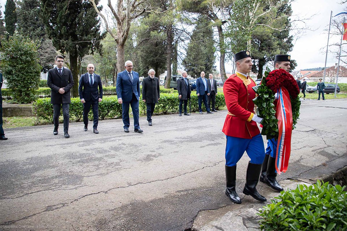 GODIŠNJICA BOMBARDOVANJA U znak sjećanja na žrtve NATO agresije vijenci položeni u Crnoj Gori