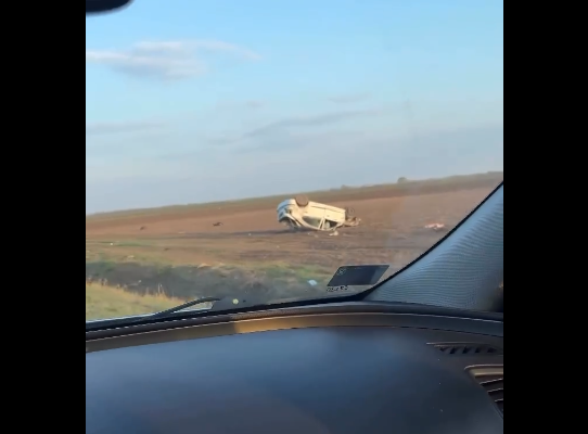 (VIDEO) AUTOMOBIL POTPUNO UNIŠTEN Teška saobraćajna nesreća, poginula dva muškarca