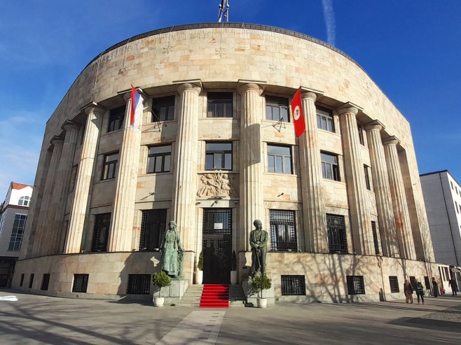 ZNAK PRIJATELJSTVA SRPSKE I RUSIJE Palata Republike večeras u bojama ruske zastave u čast Putinove pobjede
