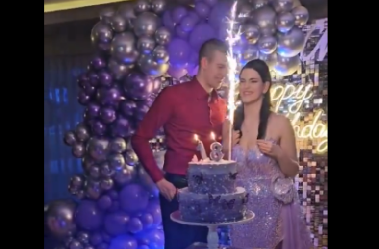 (VIDEO) "SVE ODJEDNOM DA SE SMANJE TROŠKOVI" Djevojka zaprošena na 18. rođendan, mreže preplavio gnjev roditelja