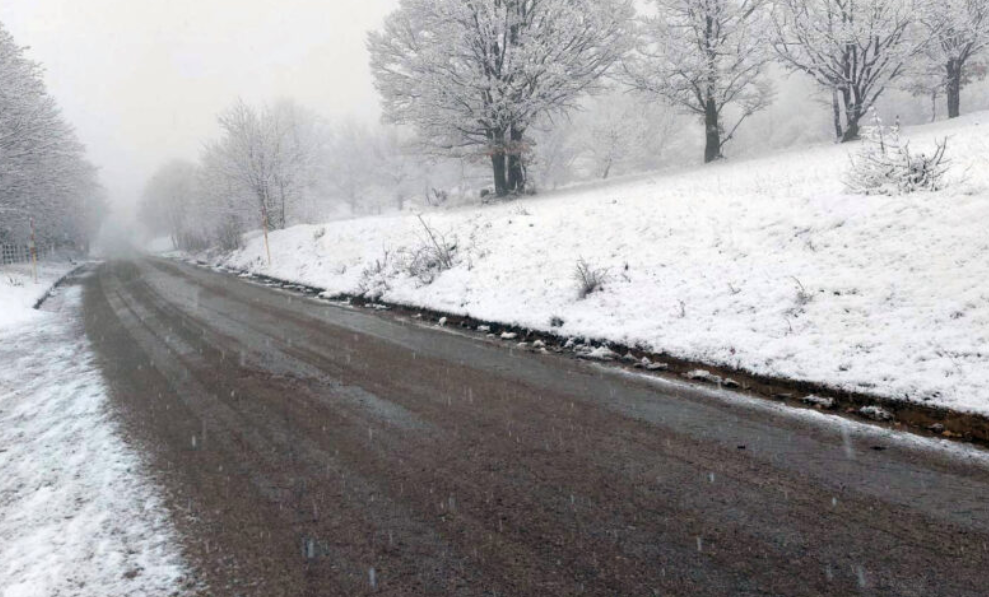 ZAHLAĐENJE STIGLO U REGION U Hrvatskoj pada snijeg