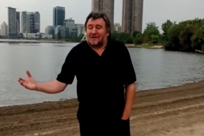 SVI ĆE GA PAMTITI PO ČUVENOM HITU Preminuo poznati srpski pjevač