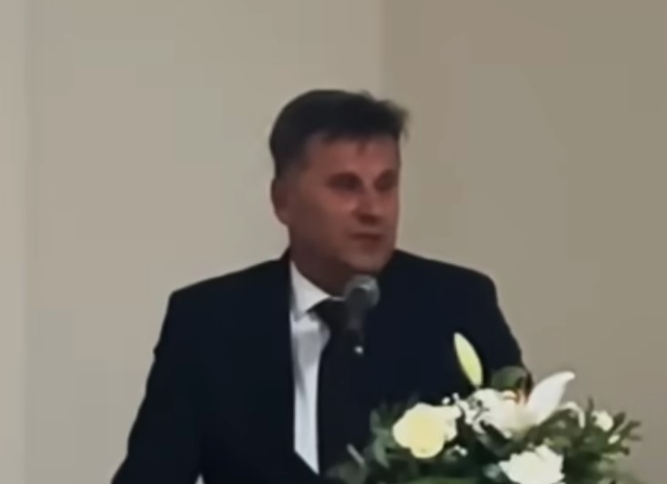 (VIDEO) "KRIV SAM..." Oglasio se Fadil Novalić pred odlazak u zatvor