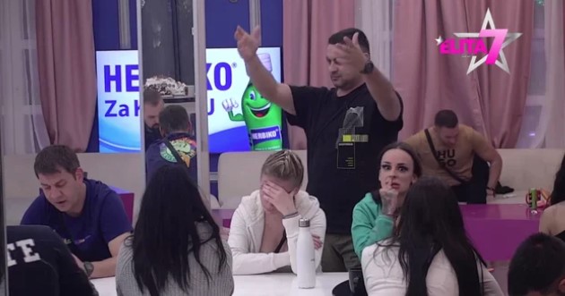 DARIJAN OTKRIO KAKO JE RASPLAKAO MILJANU, A ONDA JE BEBICA SVE ŠOKIRAO Priznao da je bivšoj ženi kupio aspirator, a Teodora zapjenila zbog pominjanja nje! (VIDEO)