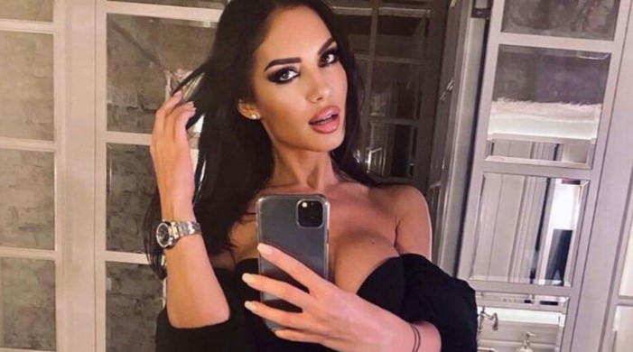 NAPRAVILA DAR-MAR Šta to radi Đokovićeva bivša djevojka? (FOTO)