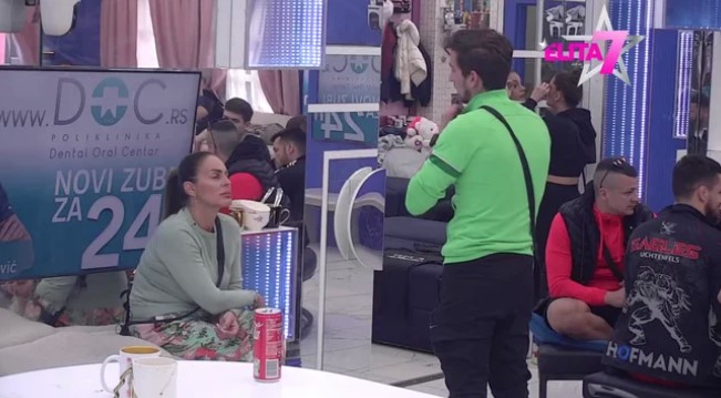 NJENO MIŠLJENJE MU ZNAČI! Majčica srednjim budžetom stavio do znanja Kačavendi kako gleda na nju, pa mu se ona obratila dirljivim riječima! (VIDEO)