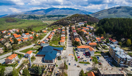 SRUŠENE ZGRADE JOŠ SVJEDOČE O RATU U ovoj opštini u BiH prošle godine rođeno samo jedno dijete