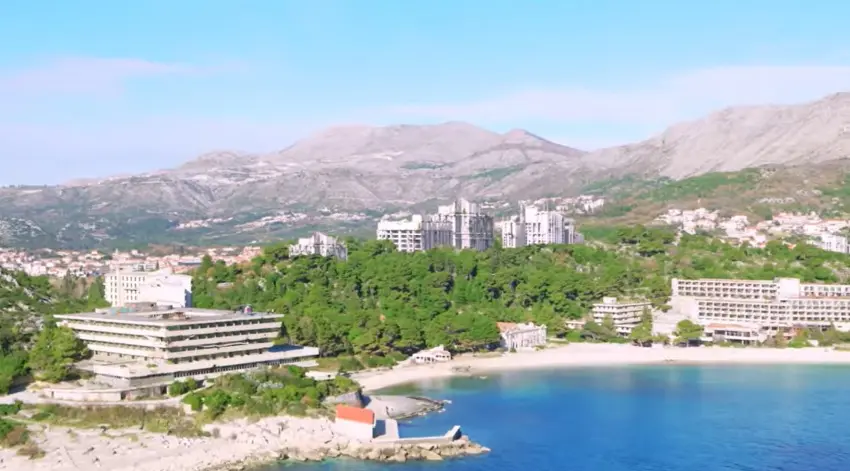 (VIDEO) "KAO ZOMBI APOKALIPSA" Poznati jutjuber obišao nekadašnje ekskluzivno odmaralište JNA