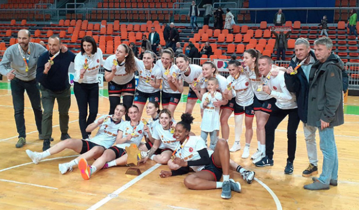 U ČETIRI DANA, TRI VAŽNA MEČA Vesna Džuver, trener Orlova: Kup krunisao fantastičnu sedmicu
