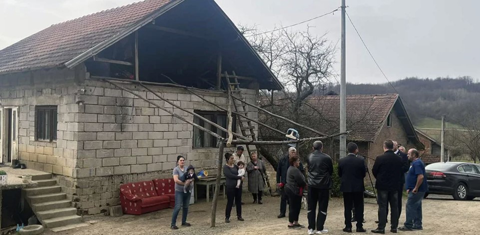HUMANOST U KOZARSKOJ DUBICI! Obnova kuće za četrnaestoro Štekovića koji žive u skromnim uslovima: Otac borac prve kategorije i RVI