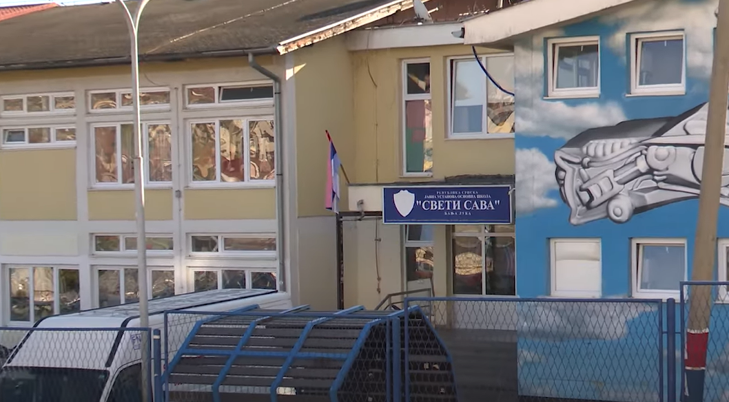 DETALJI VRŠNJAČKOG NASILJA NA LAUŠU Dječak koji je pretukao druga iz razreda dan prije donio municiju u školsko dvorište: Oglasio se i direktor škole