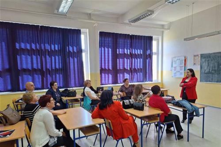 NAKON 40 GODINA PONOVO NA OKUPU Nekadašnji profesori i učenici opet zajedno