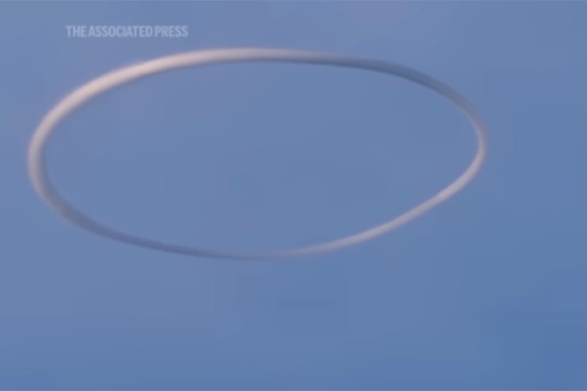 (VIDEO) NEVJEROVATAN PRIZOR Pogledajte kako Etna izbacuje savršene krugove dima