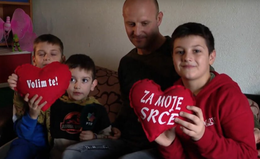 (VIDEO) SVAKA SEKUDNA JE DRAGOCJENA! Samohrani otac 3 sina ima samo jednu šansu za spas