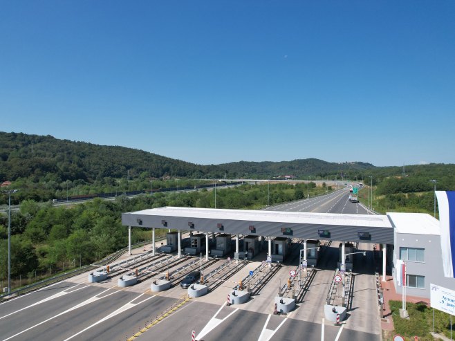 ZNATNO OLAKŠANO PLAĆANJE Јedinstveni TAG uređaj za Srpsku i Srbiju do početka turističke sezone