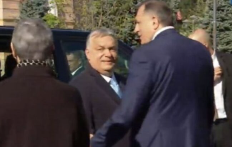 DODIK DOČEKAO ORBANA ISPRED PALATE REPUBLIKE Sastanci zvaničnika Srpske i Mađarske