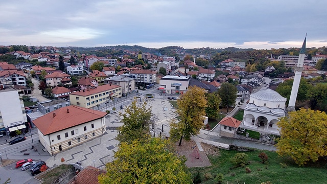 DRAMA U GRADAČCU Policajka prijetila kolegi s kojim je bila u vezi da će ga ubiti, oduzeli joj pištolj