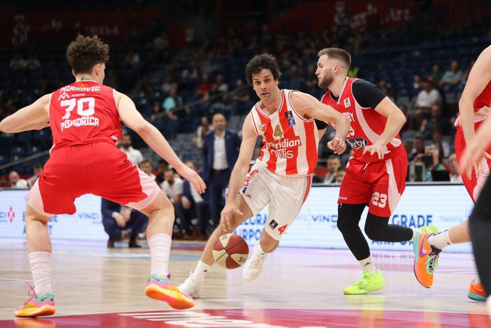 "DOŠAO JE I DAO MI 800 EVRA" Đoković ispričao anegdotu o susretu sa Teodosićem