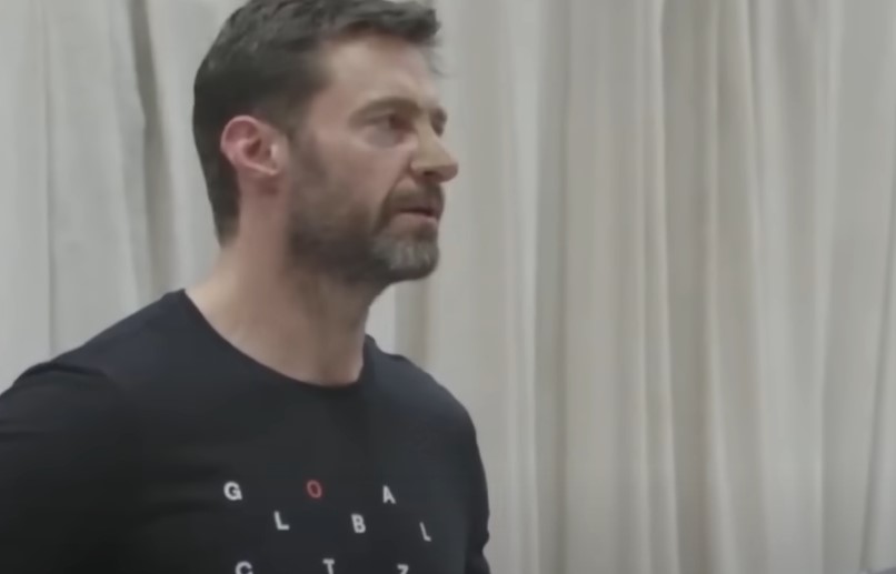 (FOTO) "JESI LI DOBRO?" Holivudski zavodnik objavio nove fotke, pa prepao fanove
