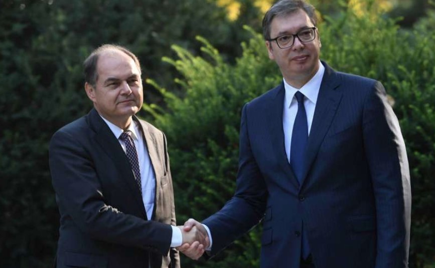 „RADUJEM SE RAZGOVORIMA“ Šmit najavio odlazak kod Aleksandra Vučića