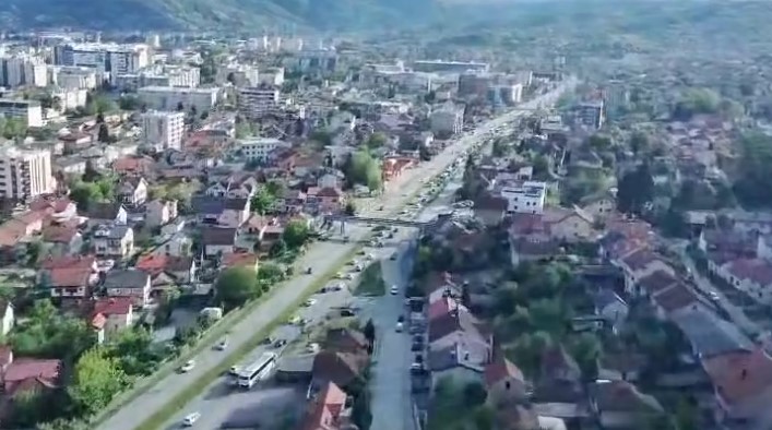 (VIDEO) BANJALUKA JE DANAS CENTAR SRPSKE Pogledajte snimke iz helikoptera: Sve spremno za miting "Srpska te zove"
